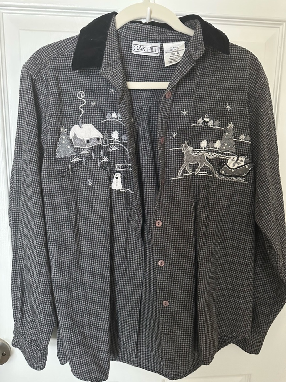 Oak Hill Women's Black Check Button-Down Shirt with Winter Embroidery